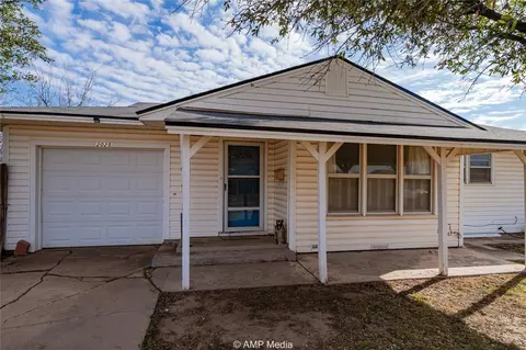 2025 Avenue Ave N, Anson, TX 79501