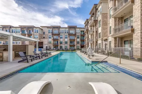 2700 Old Denton Rd #2203, Carrollton, TX 75007