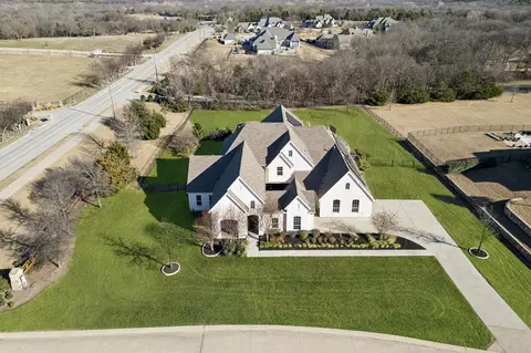 330 Bonham Blvd, Fairview, TX 75069