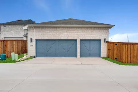 9200 Persimmon Ln, Mesquite, TX 75126 photo 5