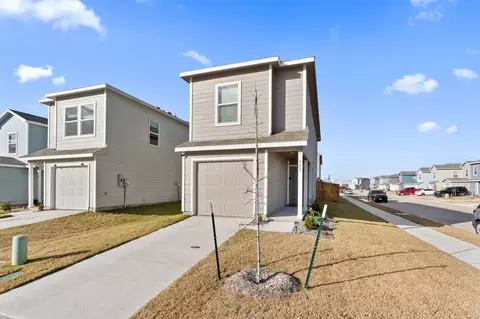 902 Sandhill Crane Ln, Princeton, TX 75407