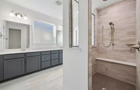 Bath - 1801 Walpole Way, Haslet, TX 76052 photo 2 of 4