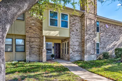 531 Towne House Ln, Richardson, TX 75081