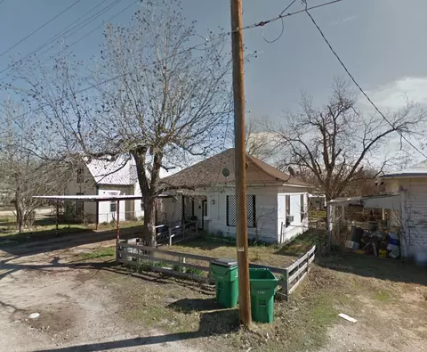 308 E Ross Ave, Mart, TX 76664