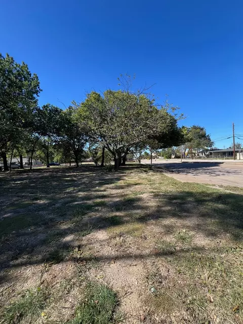 9724 Michael Ln, Dallas, TX 75228