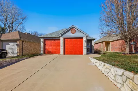 1142 Story Book Ln, Weatherford, TX 76086