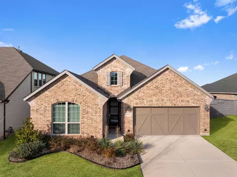 549 Cedarwood St, Aubrey, TX 76227