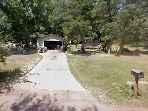 206 County Road 3661, Queen City, TX 75572