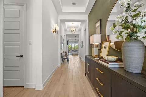 Entry Way - 2833 Shane Dr, Midlothian, TX 76065 photo 2 of 2