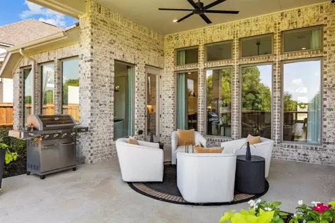 Exterior - 2833 Shane Dr, Midlothian, TX 76065 photo 5 of 5