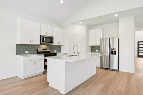 2233 Mustang Way, Seagoville, TX 75159