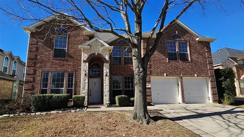 11701 Pheasant Creek Dr, Fort Worth, TX 76244