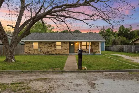 120 Mary Alice Dr, Valley Mills, TX 76689