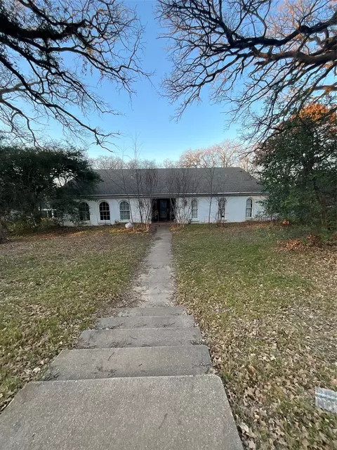 4106 Hollow Oak Dr, Euless, TX 76040