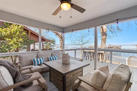 224 Harbor Dr, Gun Barrel City, TX 75156