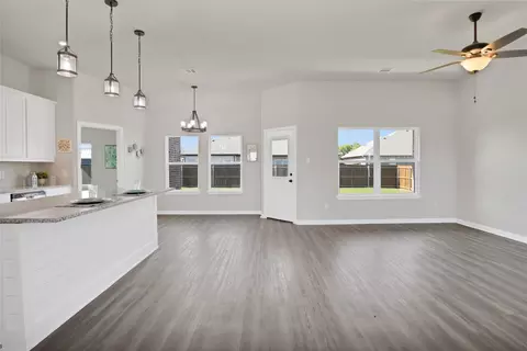 Living - 111 Panther Loop, Mabank, TX 75147 photo 1 of 1