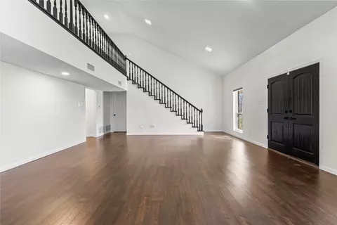 Living - 933 Waynelee Dr, Lancaster, TX 75146 photo 5 of 7