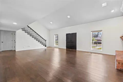 Living - 933 Waynelee Dr, Lancaster, TX 75146 photo 6 of 7