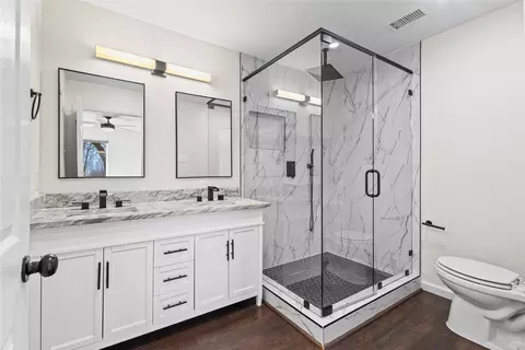 Bath - 933 Waynelee Dr, Lancaster, TX 75146 photo 1 of 6