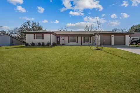 6705 Genoa Rd, Fort Worth, TX 76116