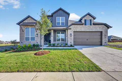 2414 Drummond St, Forney, TX 75126