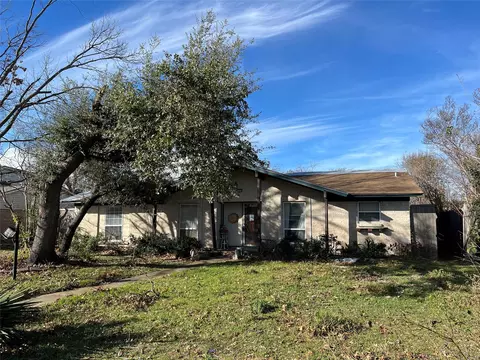 1208 Berkeley Dr, Richardson, TX 75081