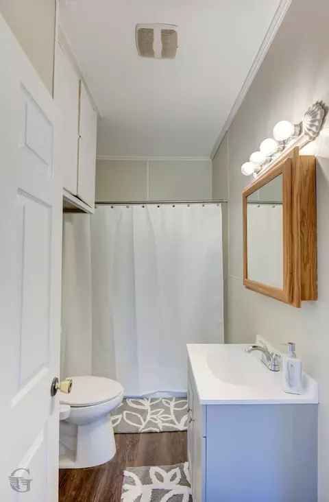 Bath - 511 Chandler St, Minden, LA 71055 photo 1 of 2