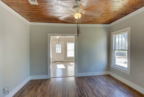 Living - 511 Chandler St, Minden, LA 71055 photo 4 of 4