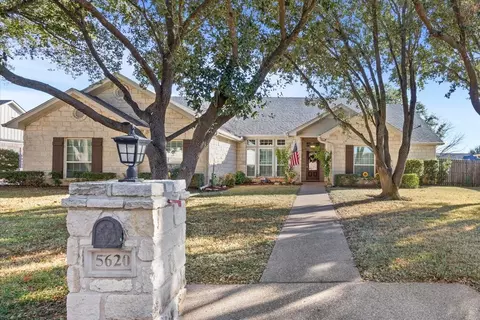 5620 Landsdown Dr, Waco, TX 76708
