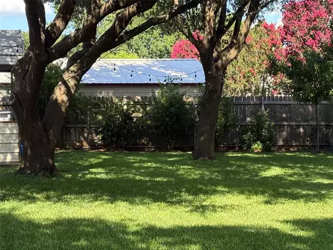Exterior - 5620 Landsdown Dr, Waco, TX 76708 photo 8 of 8