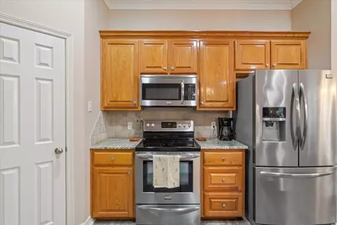Kitchen - 5620 Landsdown Dr, Waco, TX 76708 photo 2 of 4