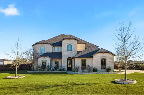 105 Sanders Dr, Waxahachie, TX 75165