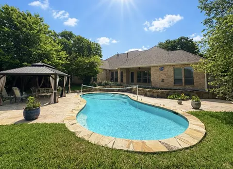 9763 Rock Dove Cir, Fort Worth, TX 76244