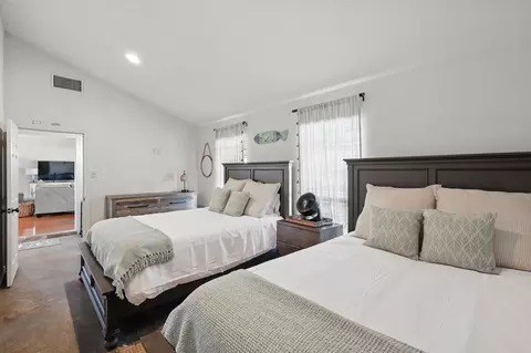 Bedroom - 186 W Hells Gate Dr, Strawn, TX 76475 photo 2 of 3