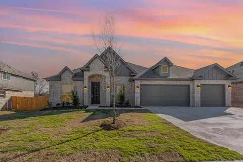 620 Alaina Dr, Desoto, TX 75115