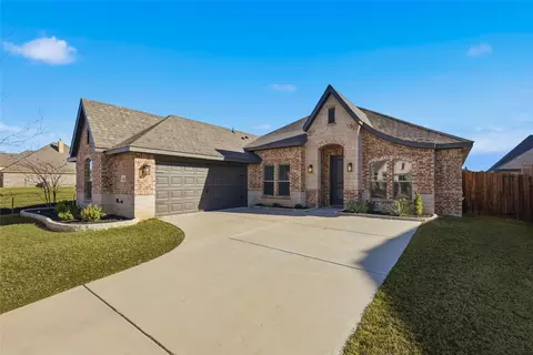 112 Mockingbird Hl, Joshua, TX 76058