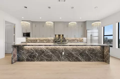 1900 S Ervay St #608, Dallas, TX 75215