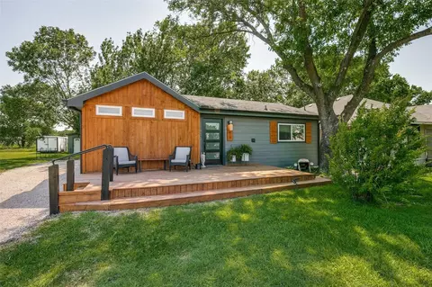 407 E Broad St, Forney, TX 75126