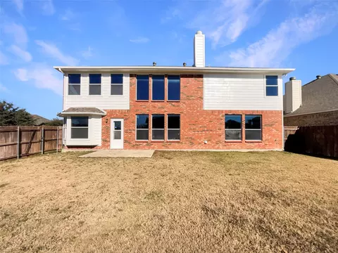 754 Ruby Ct, Burleson, TX 76028 photo 5