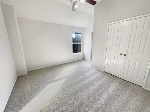 754 Ruby Ct, Burleson, TX 76028 photo 16
