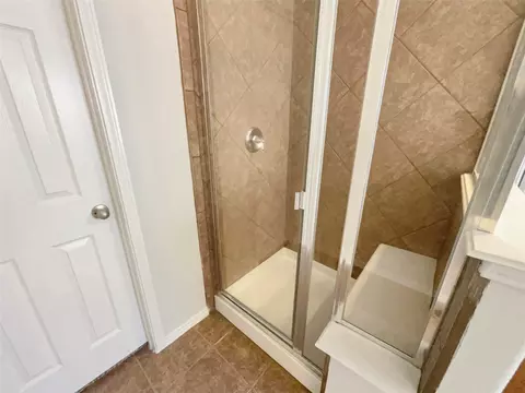 754 Ruby Ct, Burleson, TX 76028 photo 13