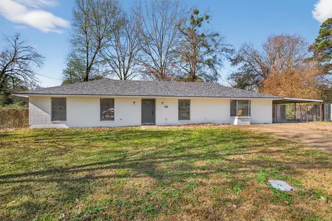 960 Roanoke Dr, Shreveport, LA 71107