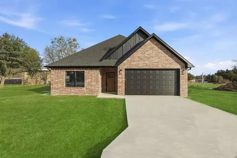 493 Lee Blvd, Pottsboro, TX 75076