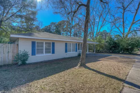 Exterior - 242 Pecanview Dr, Minden, LA 71055 photo 3 of 5