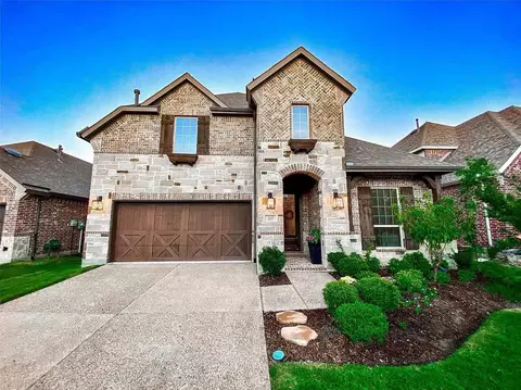 217 Warwick Blvd, Lewisville, TX 75056