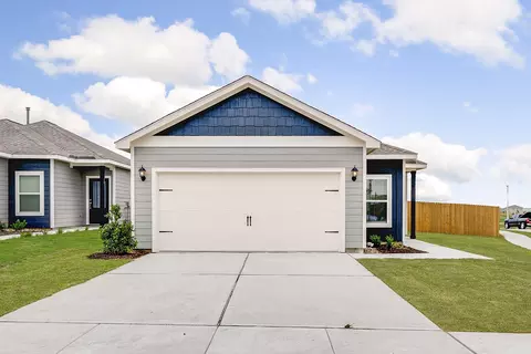 8416 White Wolf Trl, Ponder, TX 76259