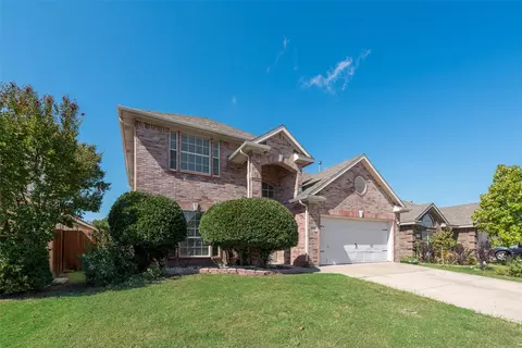 5702 Streamside Dr, Arlington, TX 76018