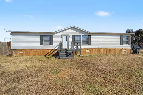 404 Kaci Jo Dr, Mabank, TX 75147