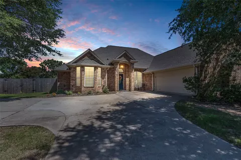 Exterior - 5613 Landsdown Dr, Waco, TX 76708 photo 2 of 5