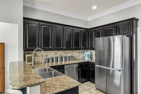 Kitchen - 5613 Landsdown Dr, Waco, TX 76708 photo 1 of 2
